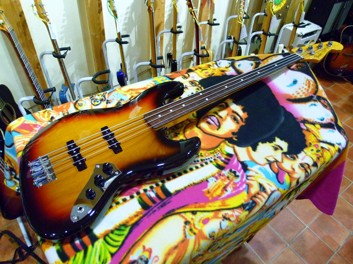 Fender Japan JB62-FL 3TS | www.yaron.law