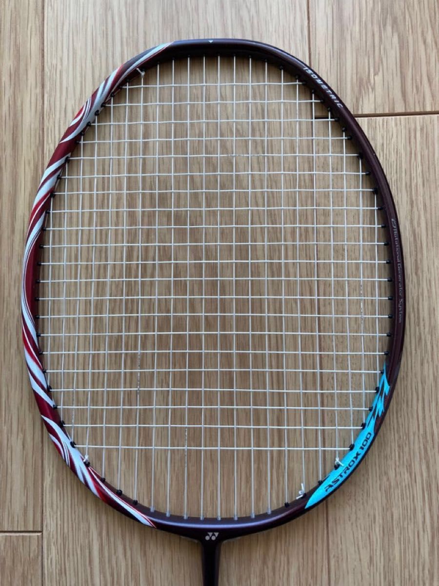 アストロクス100ZZ 4UG6 (白) YONEX｜PayPayフリマ