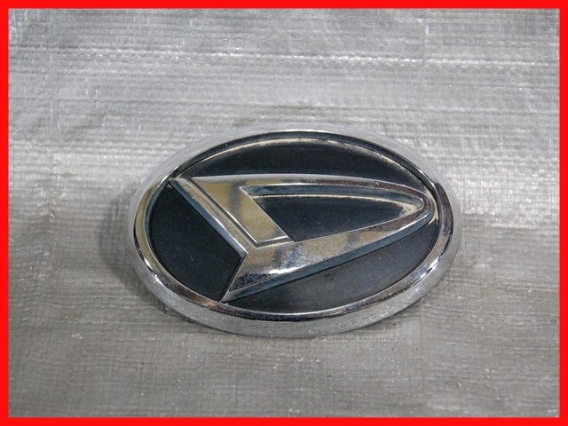 16134 Daihatsu original emblem 57311-97202