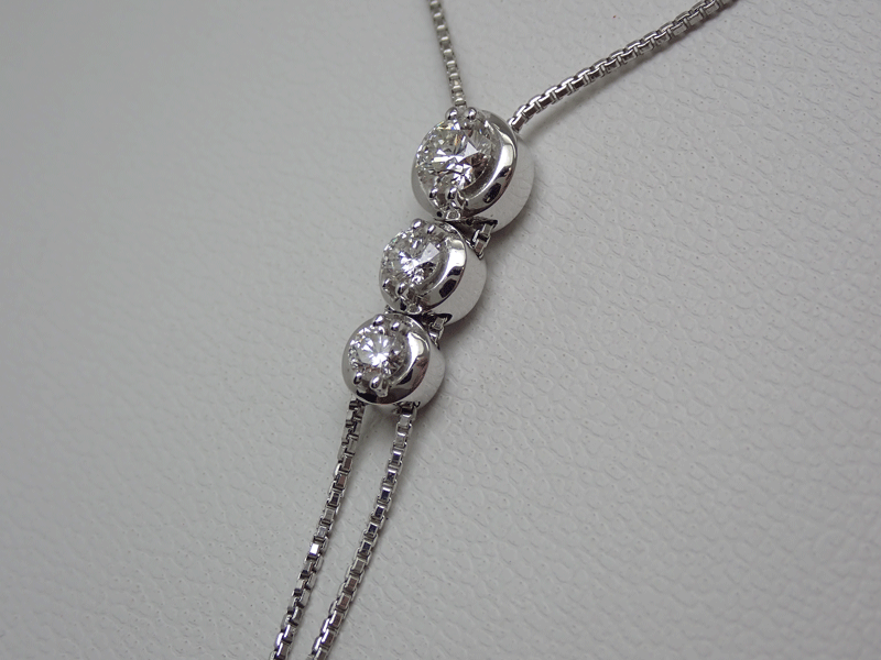 TASAKI 田崎真珠　K18WG　ホワイトゴールド 上質ダイヤモンド ネックレス 0.56ct (3石計）トリロジー 新品同様　美品　送料無料！！_画像8