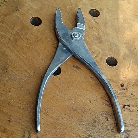  Nissan automobile NISSAN loaded tool maintenance for tool plier total length 155.2mm Datsun datsun Plier considerably old is good structure .