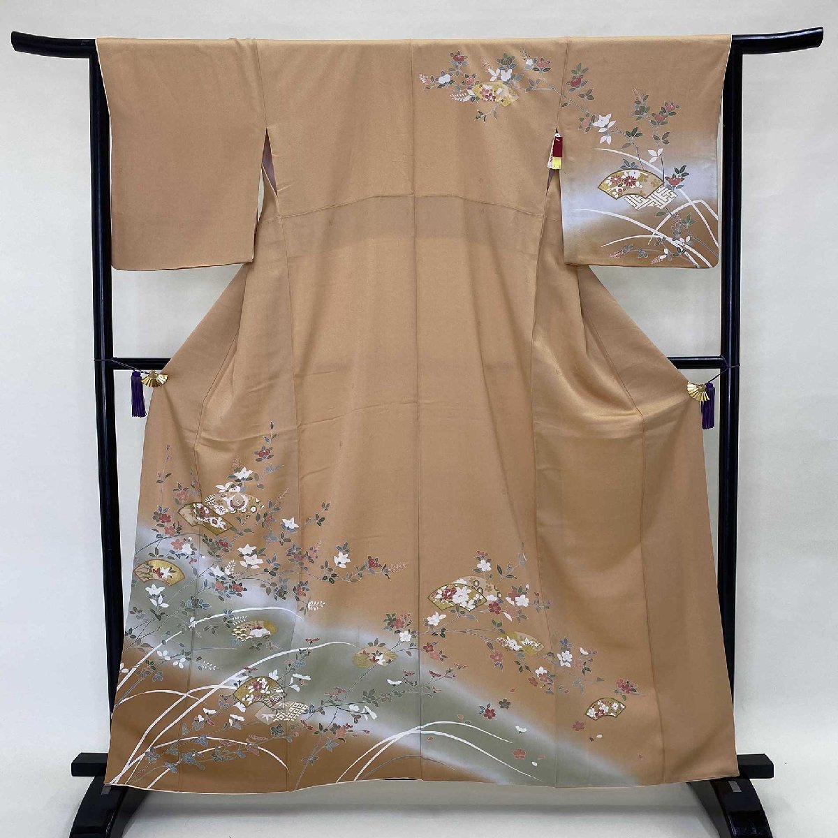 訪問着 中古 古典柄 花柄 扇面 オレンジ グレー 椿 鶴 菊 裄65.5cm 身丈162.5cm 結婚式 着物 入学式 卒業式 礼装 1160