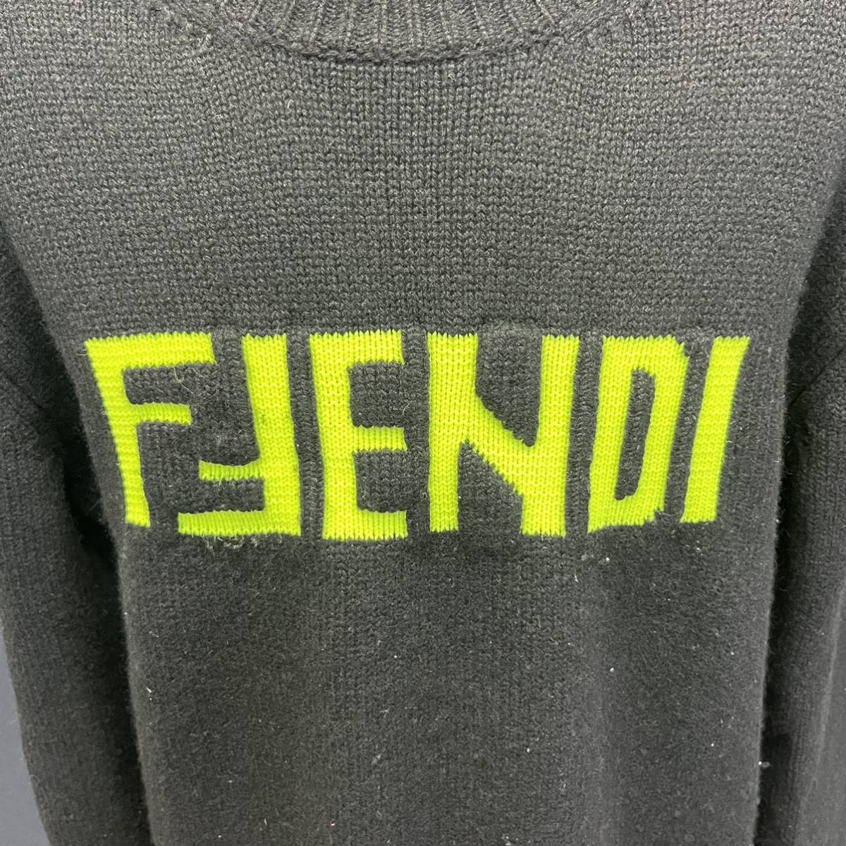 人気SALE得価 FENDI - FENDI フェンディ ロゴ ニットの通販 by さやか