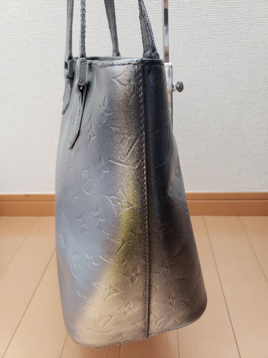 ルイヴィトン LOUIS VUITTON ヴェルニ モノグラム ヒューストン