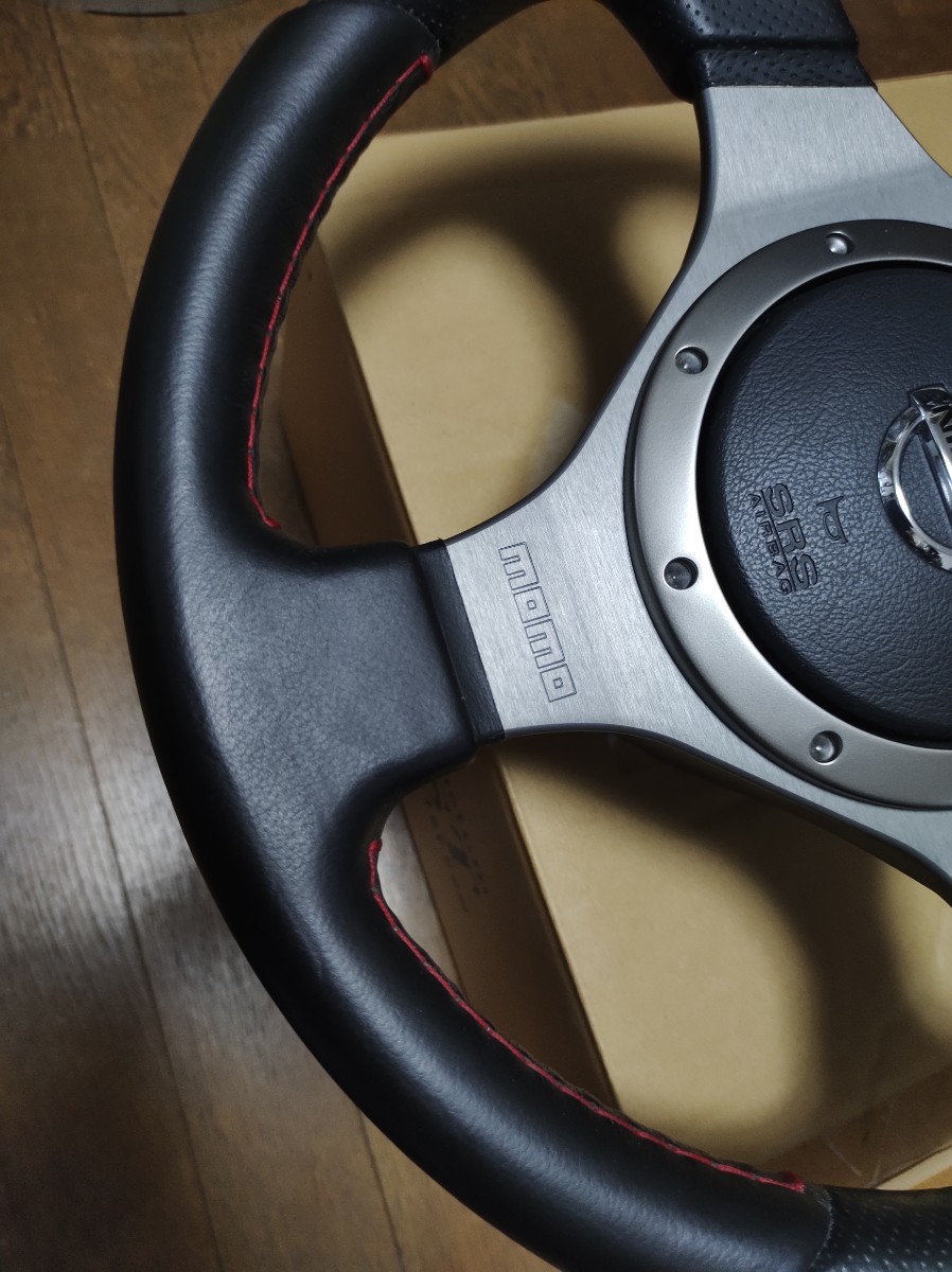希少未使用 日産純正オプションMOMOステアリング モモ 適合多数 希少未使用 日産純正オプションMOMOステアリング モモ 適合多数
