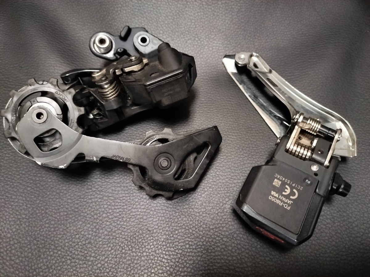値下げ SHIMANO ULTEGRA Di2グループセット STI9070、FD/RD8050、SC-MT800 充電器あり
