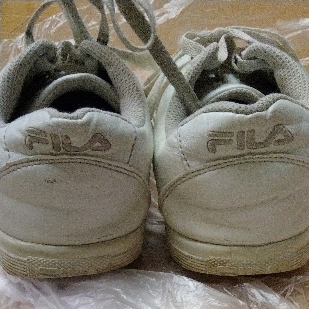 FILA　白スニーカー25.5cm