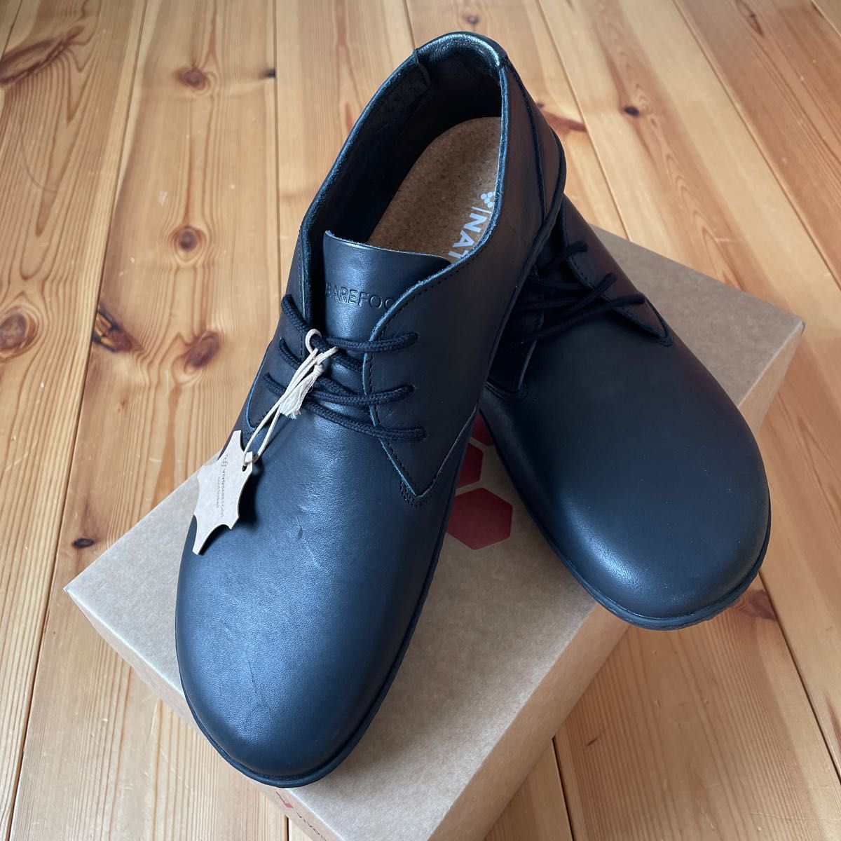 即納!最大半額! ビボベアフットvivobarefoot RAⅢ EU42ブラック