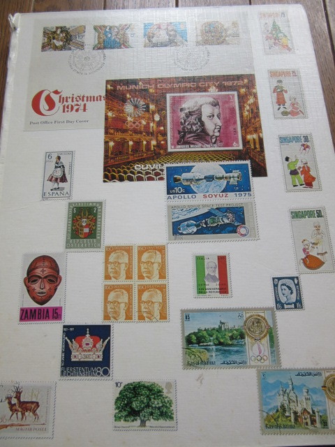 世界各国の外国切手を納めたストックブック　8ページ　_画像1