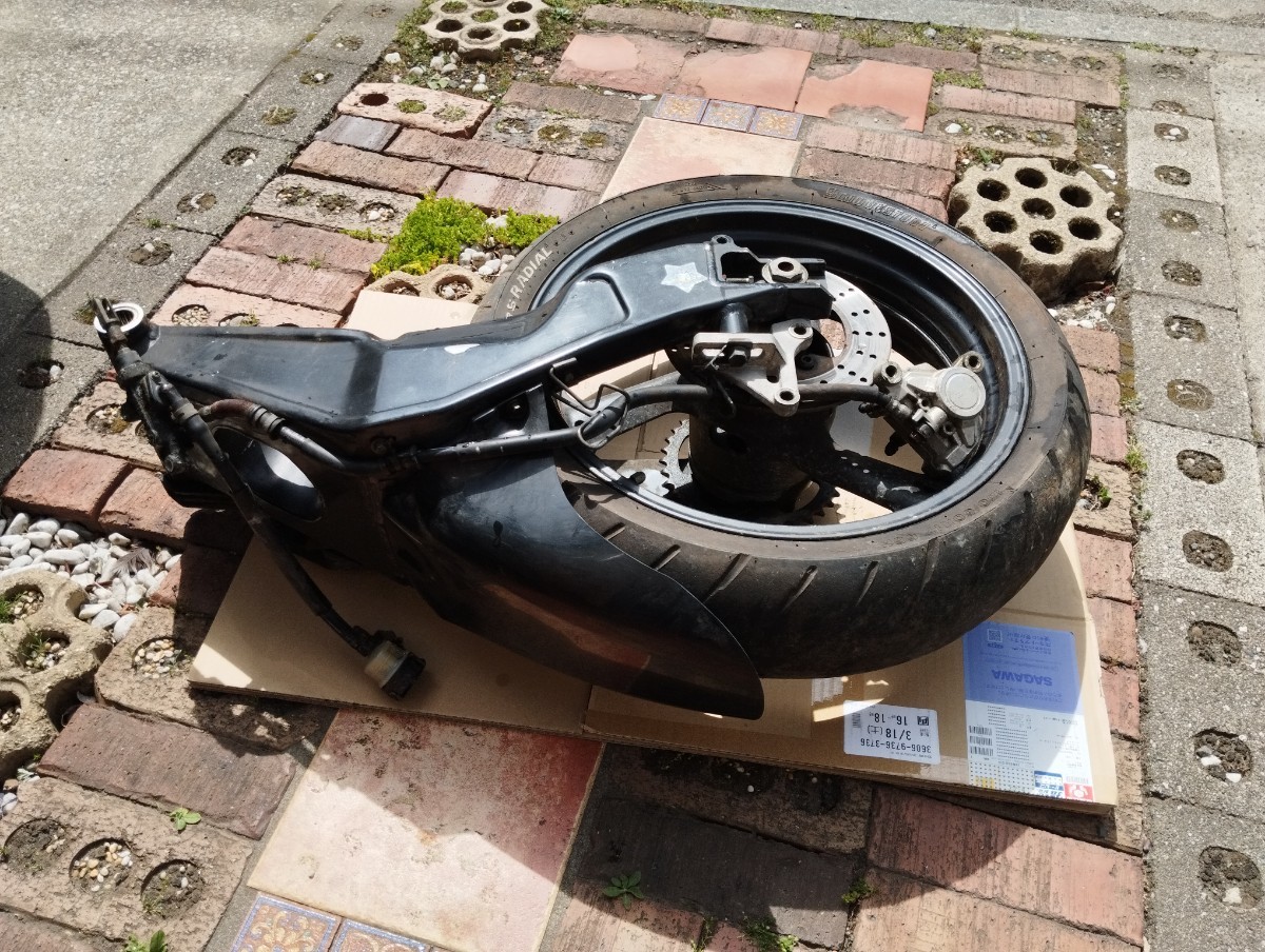 TZR250SP 3XV スイングアーム リアホイール ブレーキキャリパー リア
