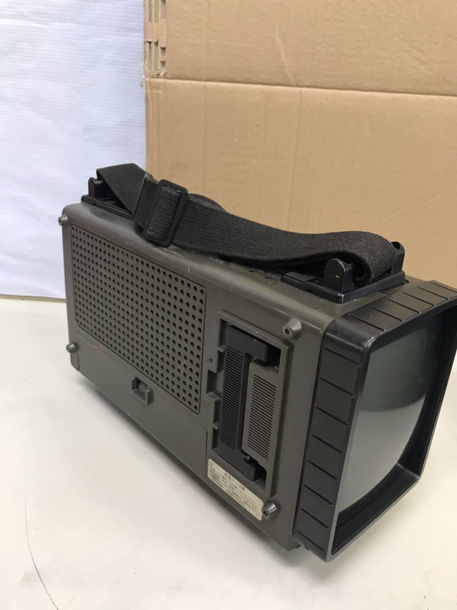 H1437/HITACHI MARK5 トランジスタ式 ポータブルTV K-55 日立製作所 白黒テレビ 76年製 現状品_画像5