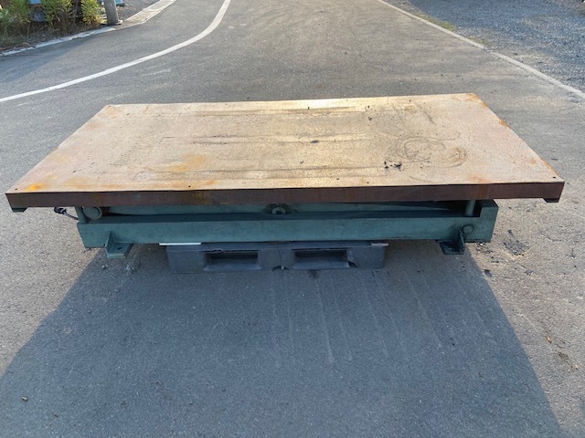  table lift 3.200V table size 1200x2400