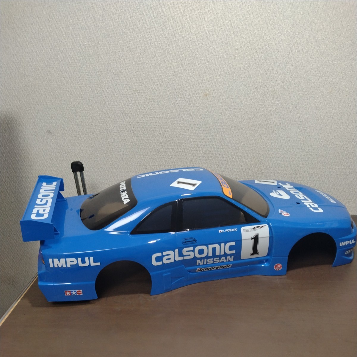 送料無料 タミヤ 1/10 カルソニック スカイライン GTR R33 送料無料 タミヤ 1/10 カルソニック スカイライン GTR R33
