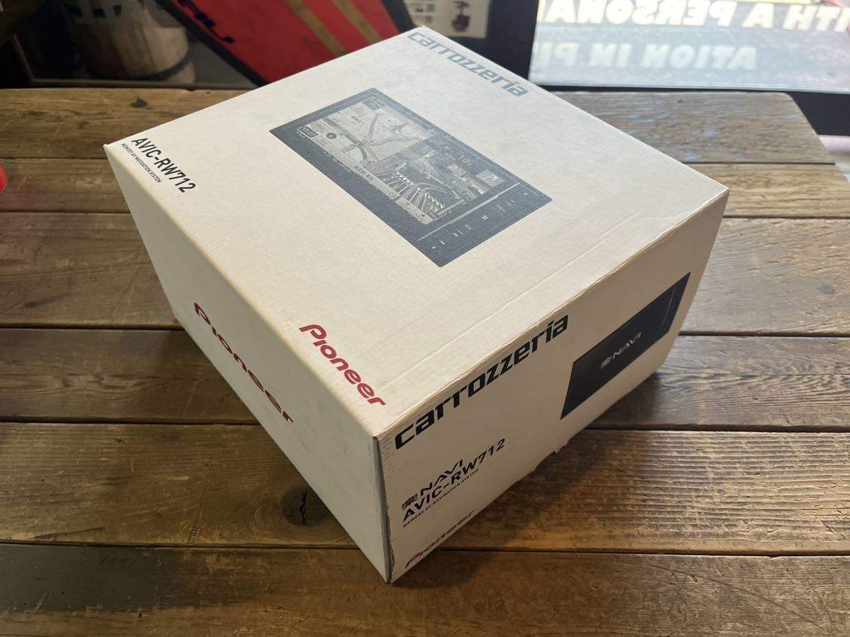 新品未使用】AVIC-RW712☆カロッツェリア/carrozzeria 人気の楽ナビ