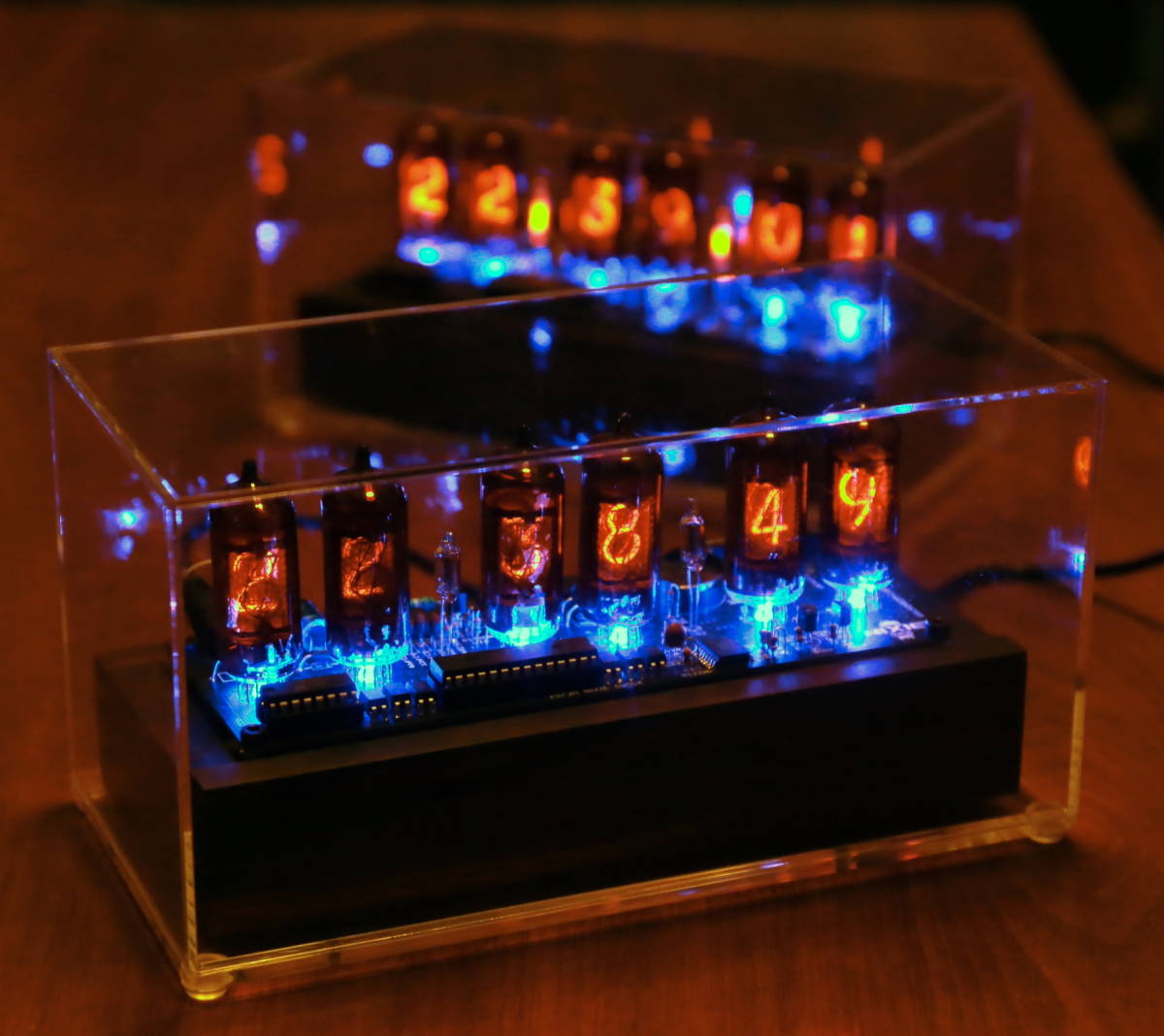 ●ニキシー管 時計●Nixie Tube Watch Z573M(red)・6連表示●新品未使用●_画像1