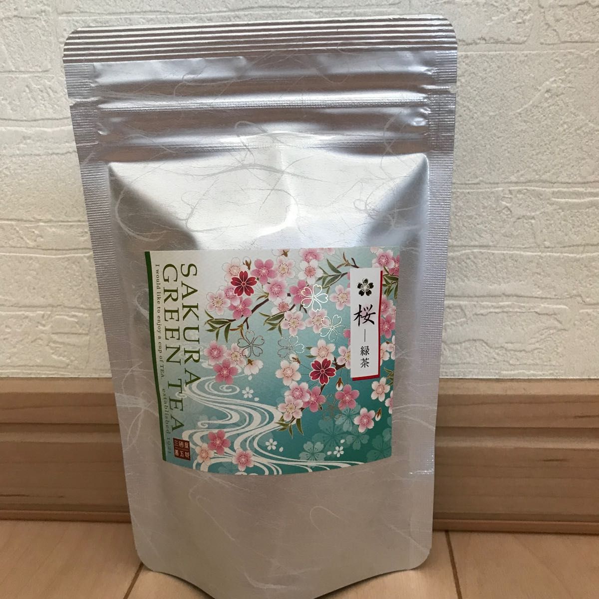 三國屋 桜茶