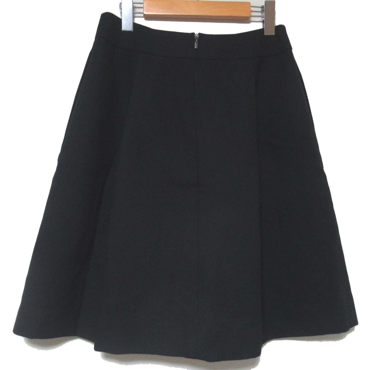 美品 FOXEY フォクシー Skirt Deauville スカートドーヴィル ひざ丈 スカート 35701 サイズ40 黒 ブラック C0503_画像2