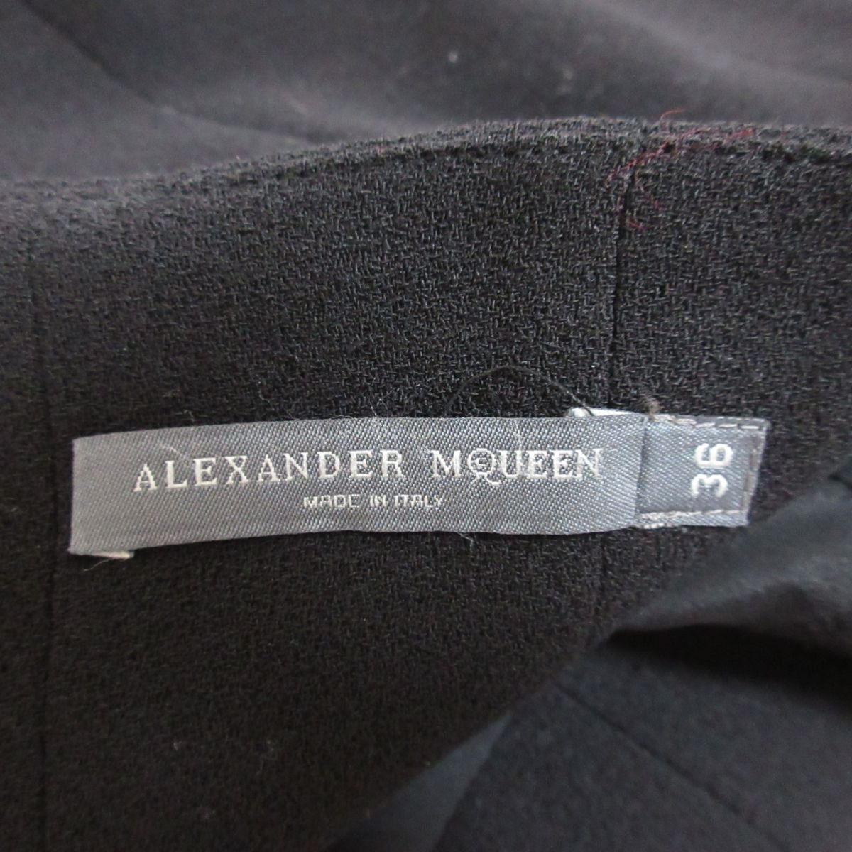 美品 Alexander McQueen アレキサンダーマックイーン 膝丈 台形スカート 36 黒 ブラック 053_画像5