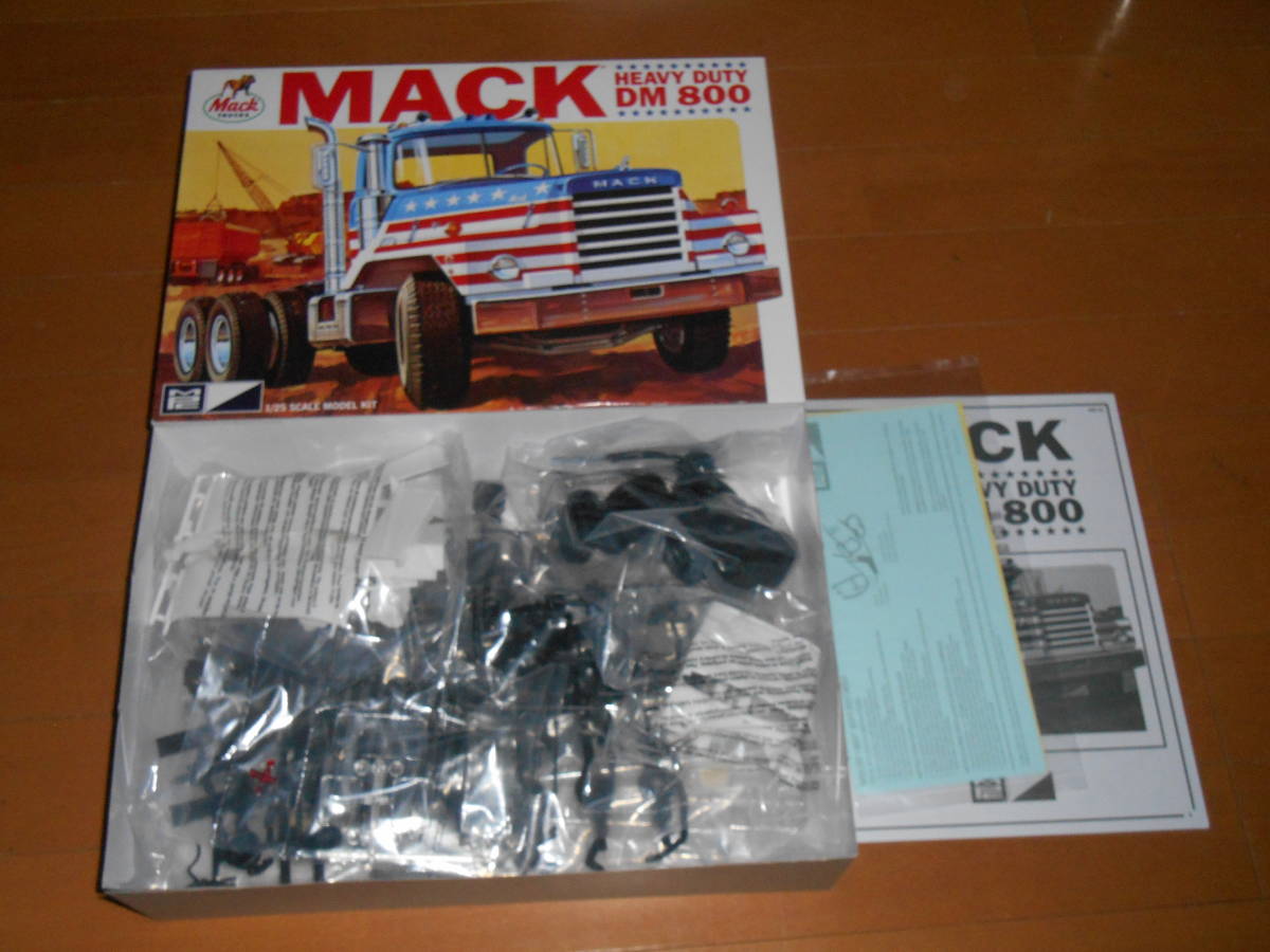 MPC 　1/25　MACK HEAVY DUTY DM800 _画像1