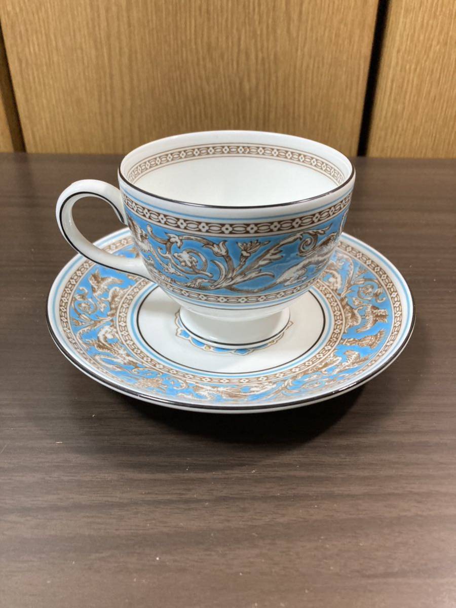 ▼ウェッジウッド≪フロレンティーンターコイズ カップ&ソーサ 1客≫WEDGWOOD リー 黒壺_画像2