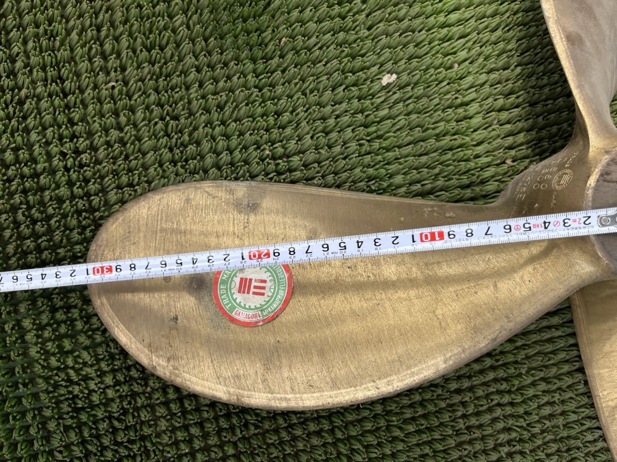 Bibian 比比昂- 真鍮製プロペラスクリュー船舶用重さ12kg 三川 Bibian 比比昂- 真鍮製プロペラスクリュー船舶用重さ12kg 三川