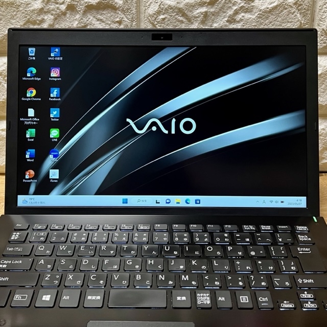 薄型軽量ハイスペック!【VAIO Pro PG】高速第7Corei5☆超速SSD256GB
