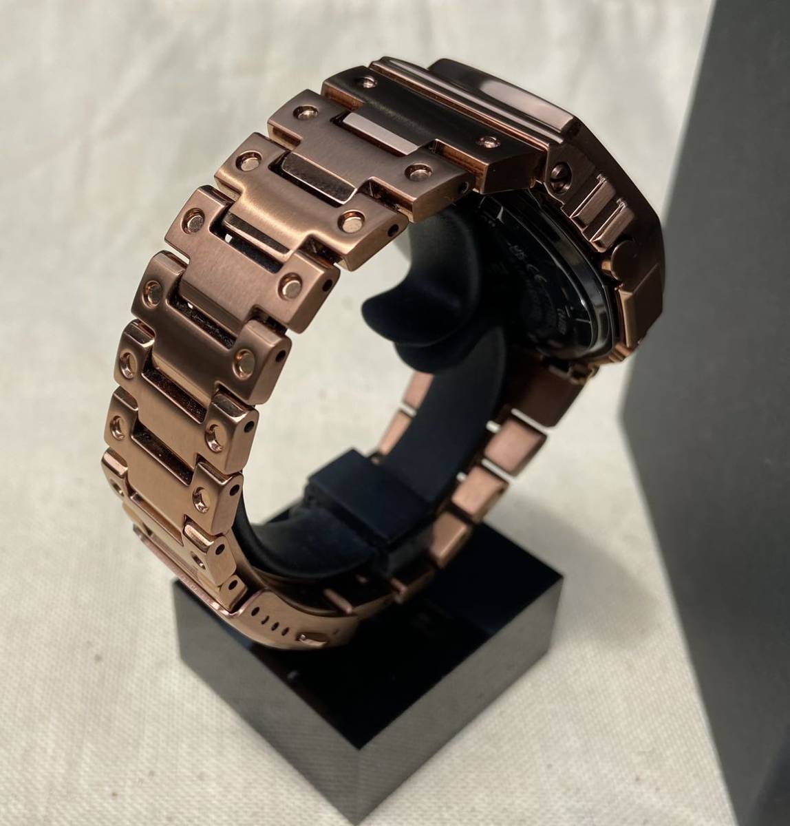 生産完了】CASIO G-SHOCK GM-B2100GD-5AJF Gショック ローズ 生産完了】CASIO G-SHOCK GM-B2100GD-5AJF Gショック ローズ