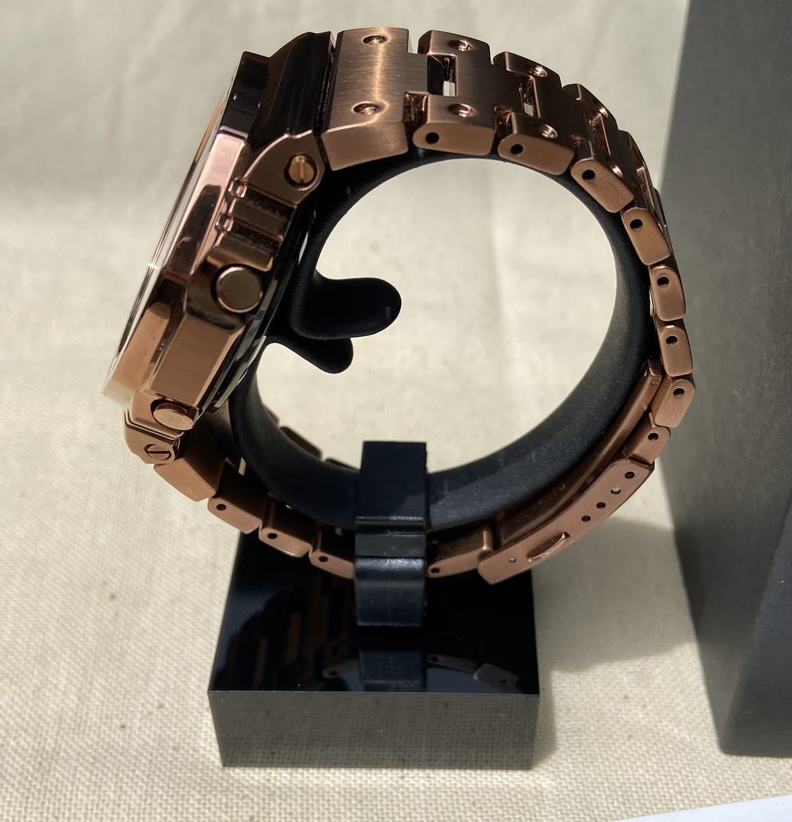 生産完了】CASIO G-SHOCK GM-B2100GD-5AJF Gショック、ローズゴールド