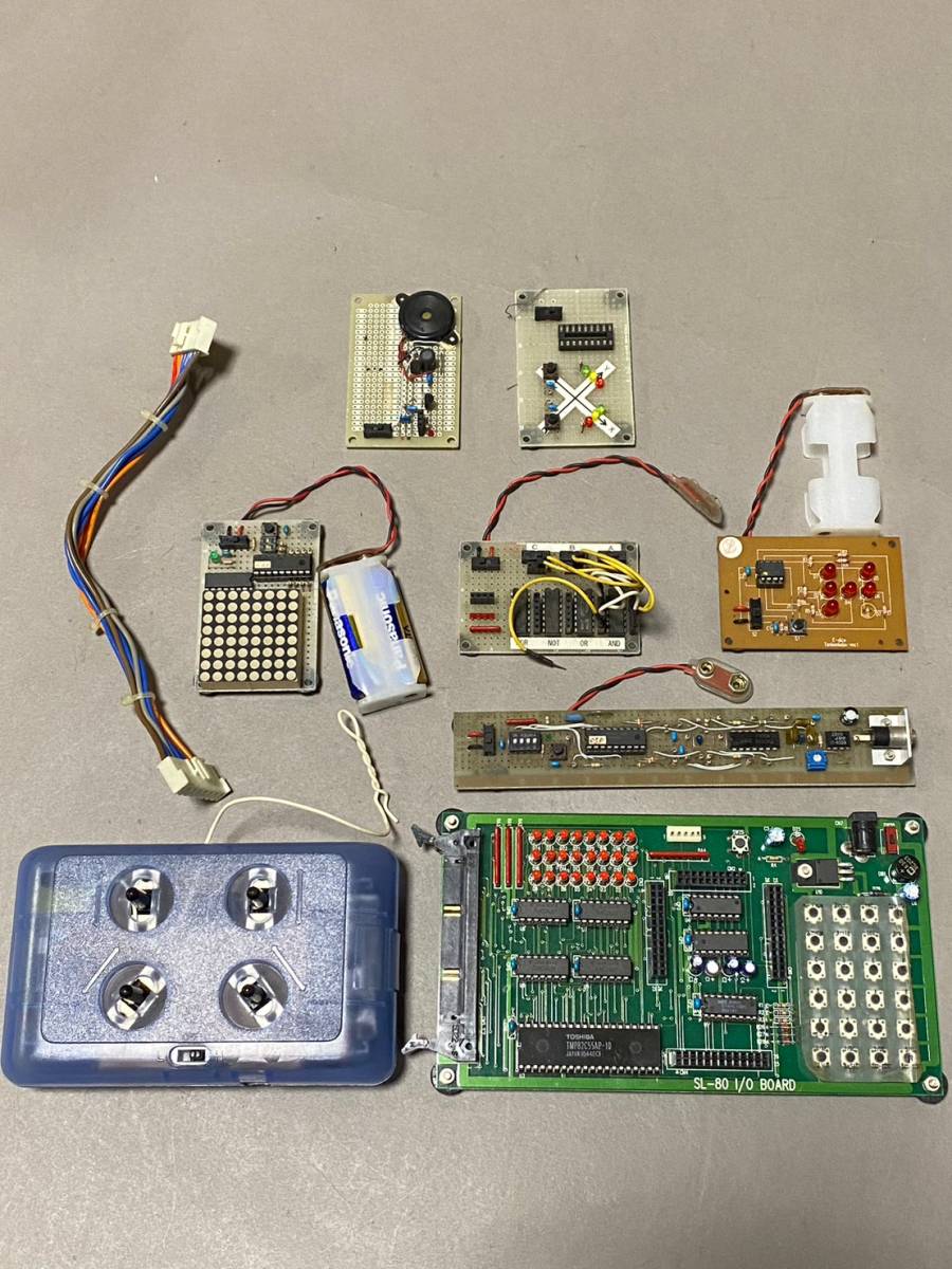 RBT07 基盤 チップ LED DISPLAY コントローラ COSEL SONY 回路など まとめて 検) 機械工学の家より 半導体 電子 電気 ロボット ラジオ 研究_画像2