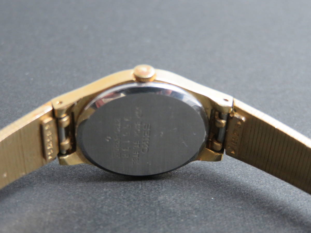 美品 セイコー SEIKO クォーツ 2針 純正ベルト 2320-5280 女性用 レディース 腕時計 U881 稼働品_画像4