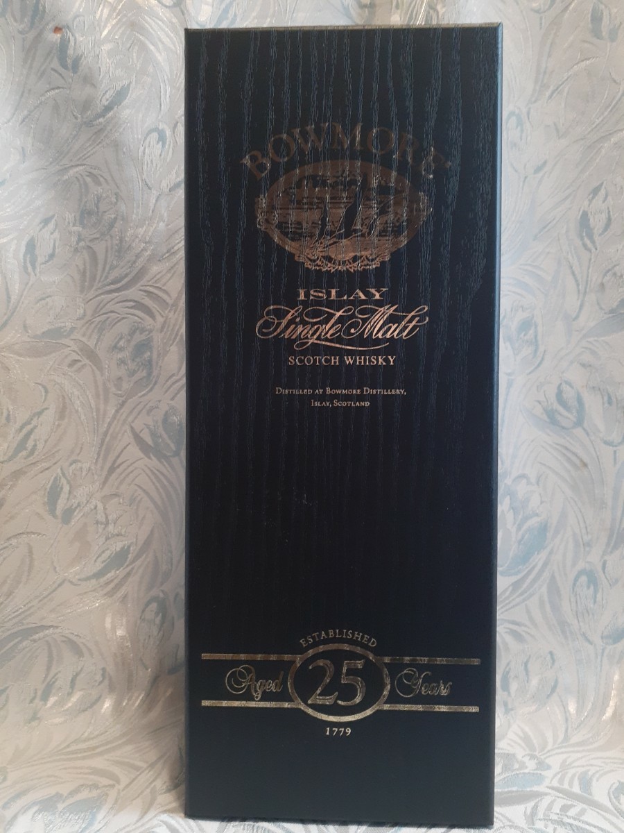 希少 古酒 ボウモア 25年 750ml 43% 美品 新品同様 未開栓