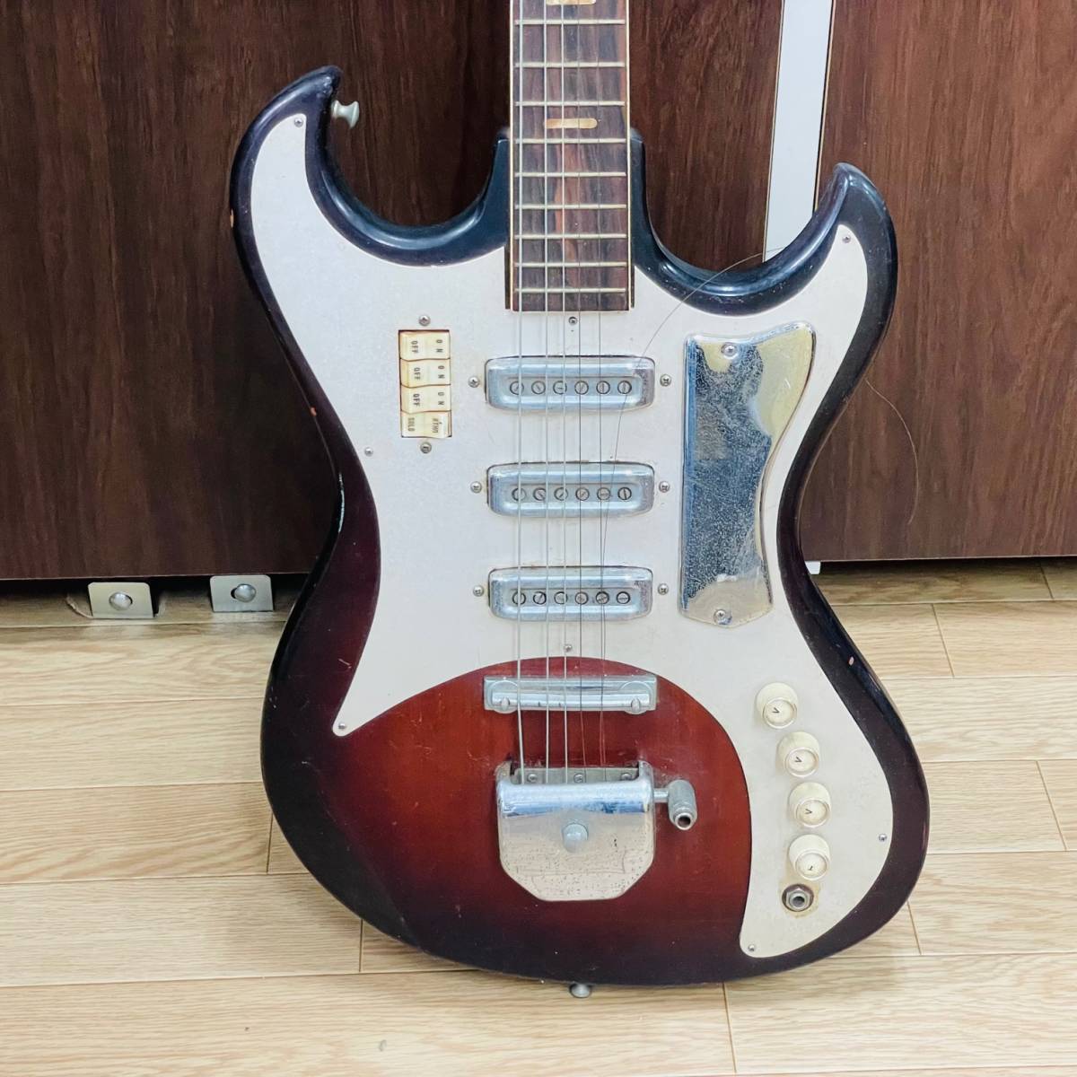 ジャンク品 Kawai カワイ エレキギター ビザールギター 型式不明 長期保管品 年代物 1円 から 売り切りの画像3