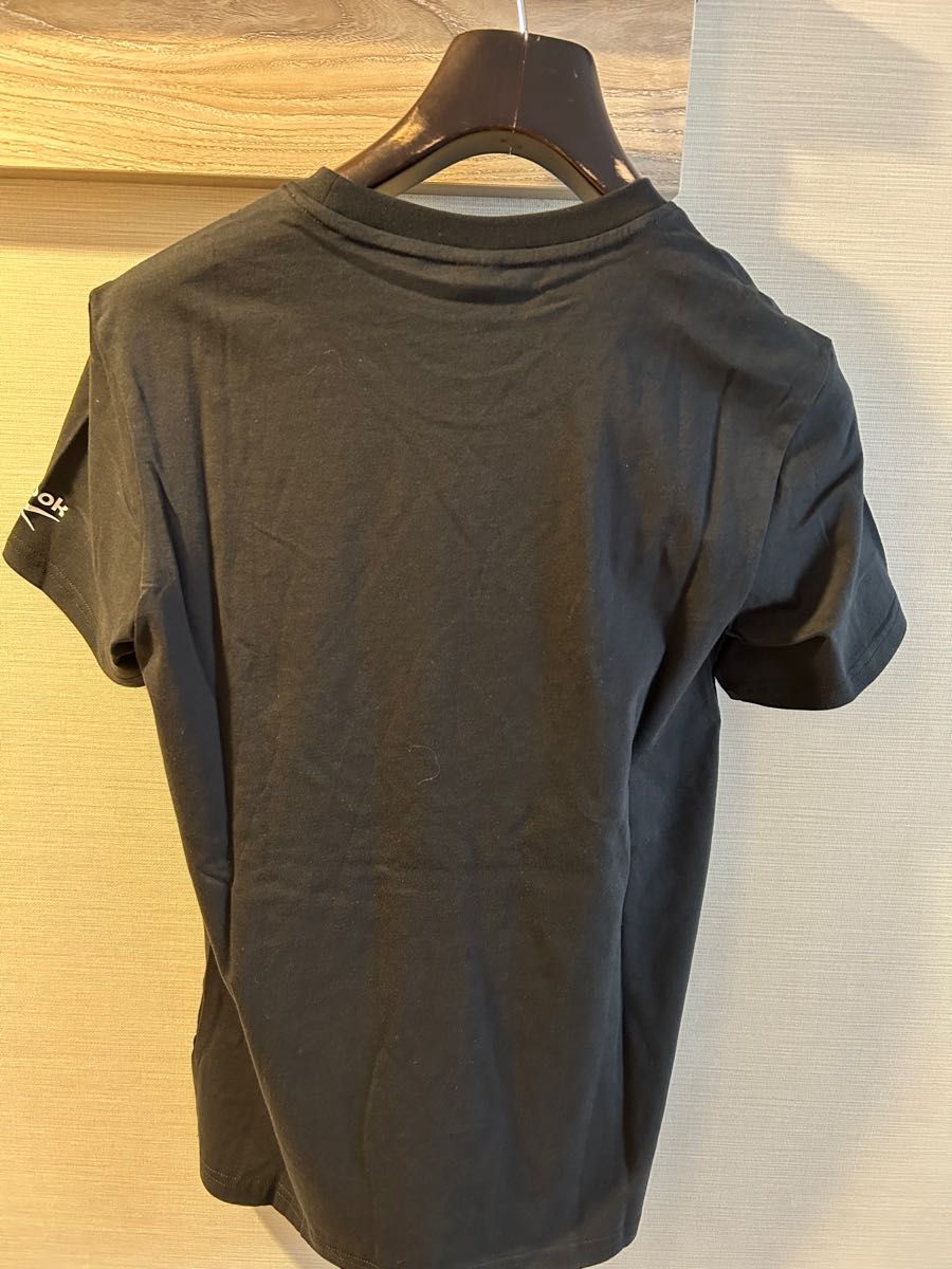 リーボック　Tシャツ　メンズ　サイズM  新品未使用品　Reebok
