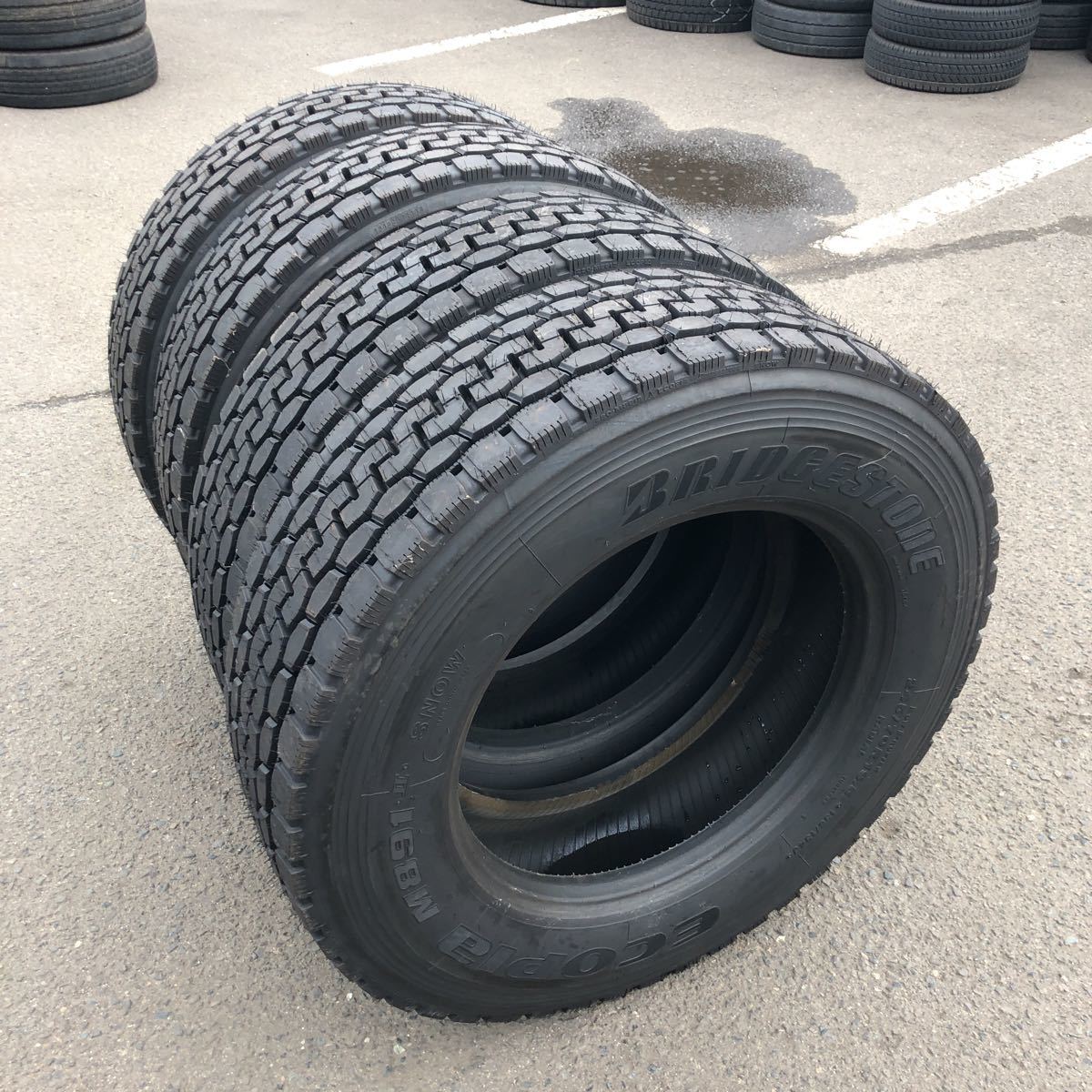 245/70R19.5 再生タイヤ 4本:32000円 | veganutris.com.br