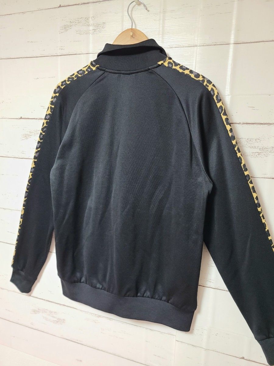 超希少》PUMA プーマ ジャージ セットアップ ヒョウ柄 豹柄 超希少》PUMA プーマ ジャージ セットアップ ヒョウ柄 豹柄