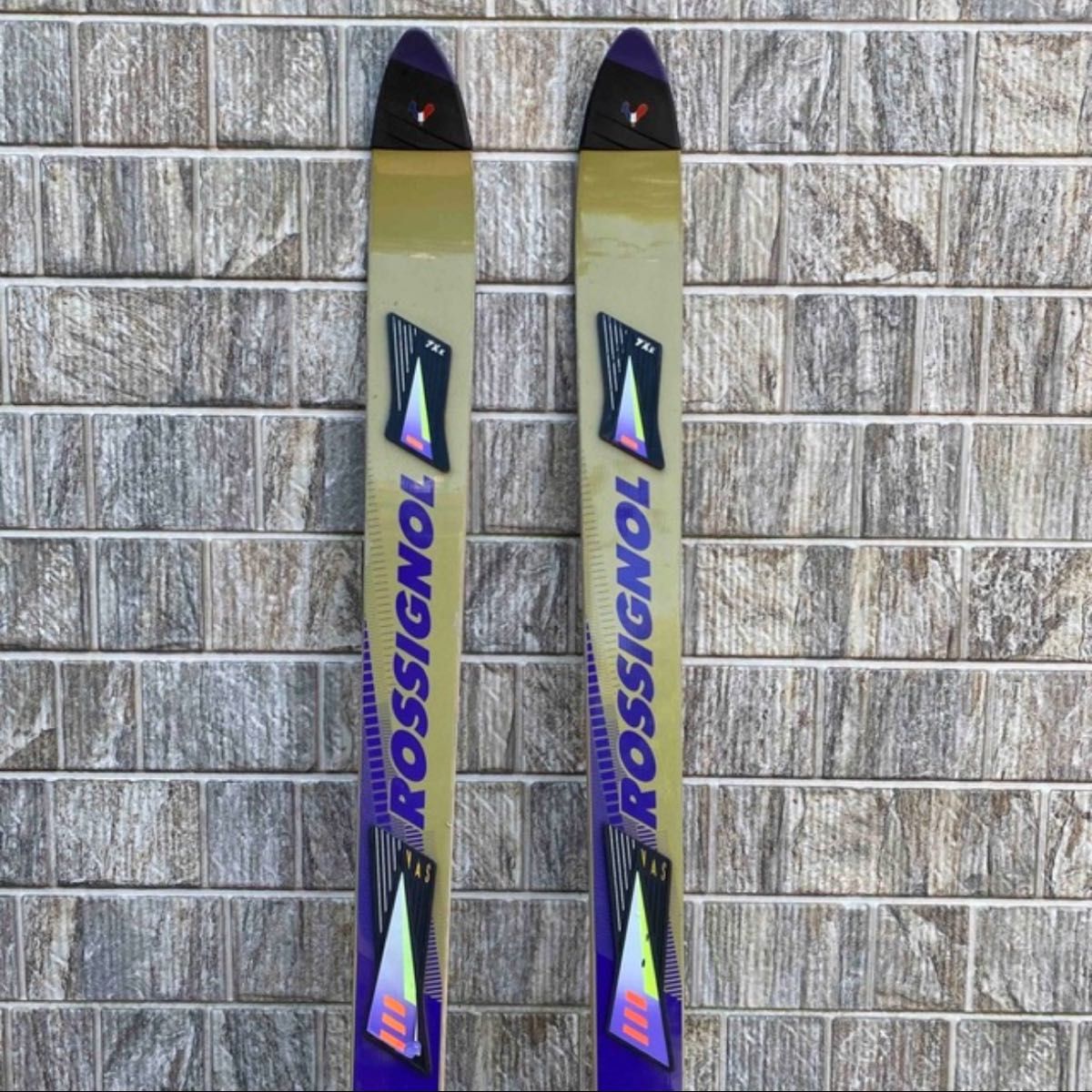 ロシニョール　ROSSIGNOL スキー板