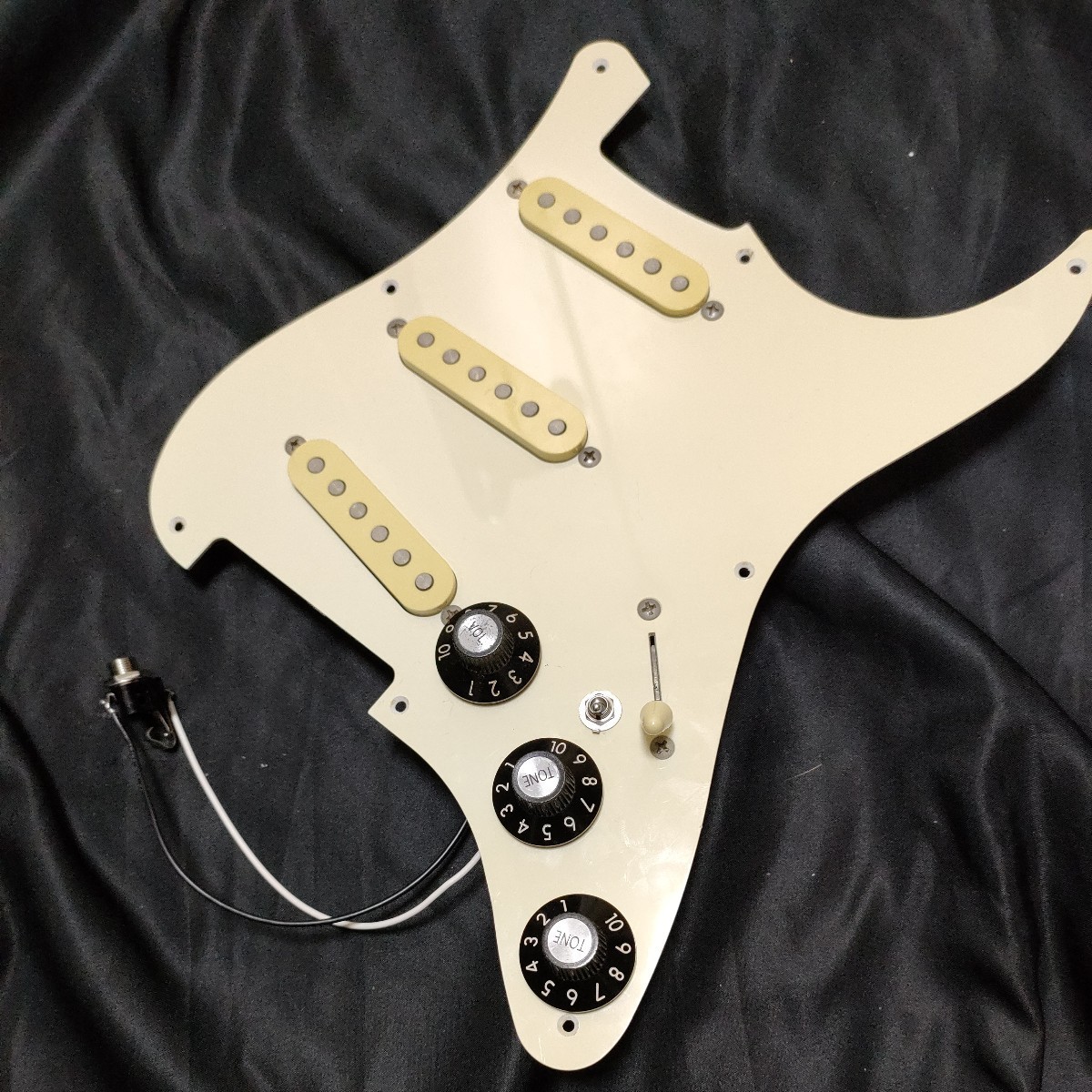 100%品質 Fender V-MOD Stratocaster Pickup センターリア