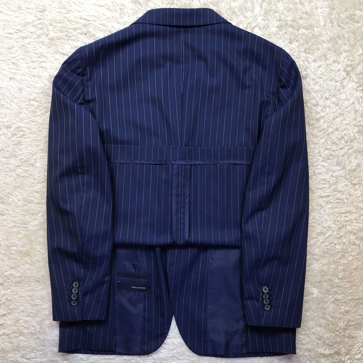 美品 タリアトーレ【最高級の品格】ブートニエール付 スーツ