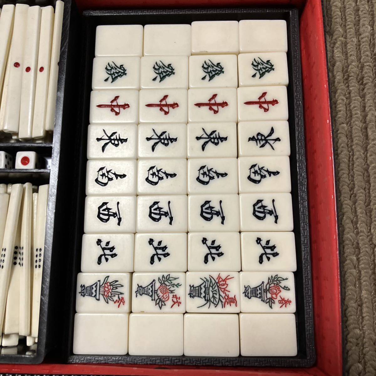 麻雀牌 背黒 昭和レトロ イーピン龍|Yahoo!フリマ(旧PayPay 麻雀牌 背黒 昭和レトロ イーピン龍|Yahoo!フリマ(旧PayPay