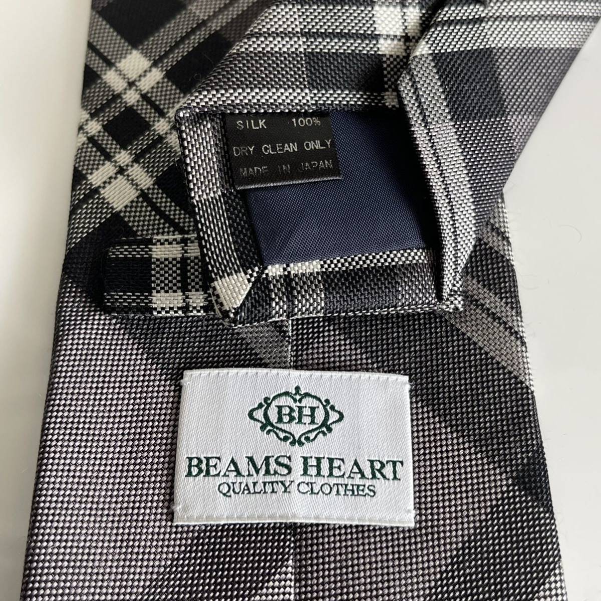 BEAMS( Beams ) чёрный серый проверка галстук 
