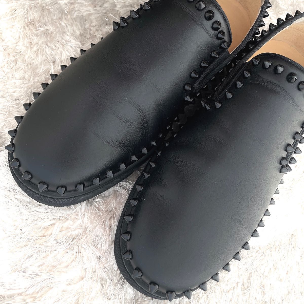 Christian Louboutin クリスチャンルブタン スパイクスタッズ ピック