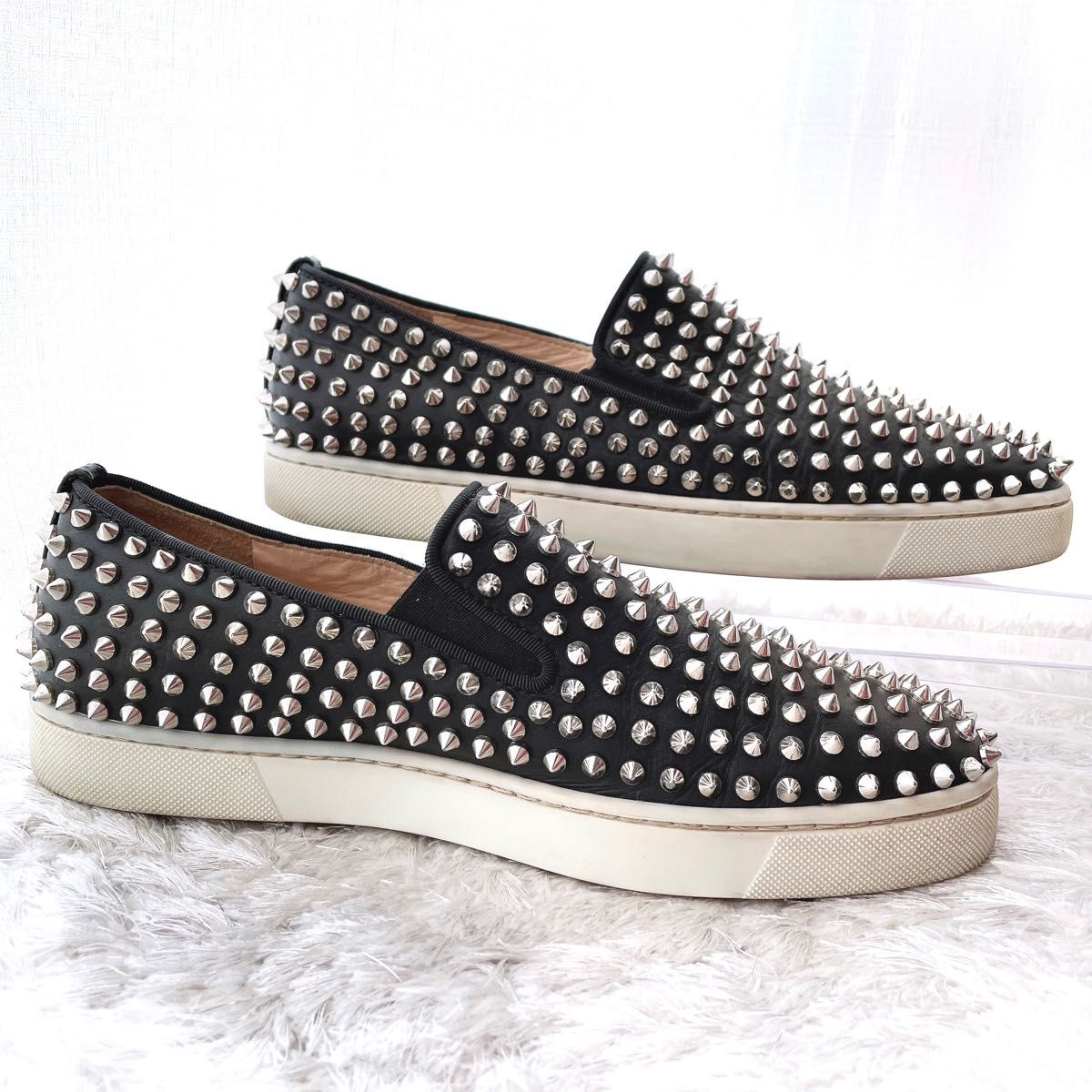 Christian Louboutin スタッズ スリッポン　PIK BOAT FLAT クリスチャンルブタン　スニーカー