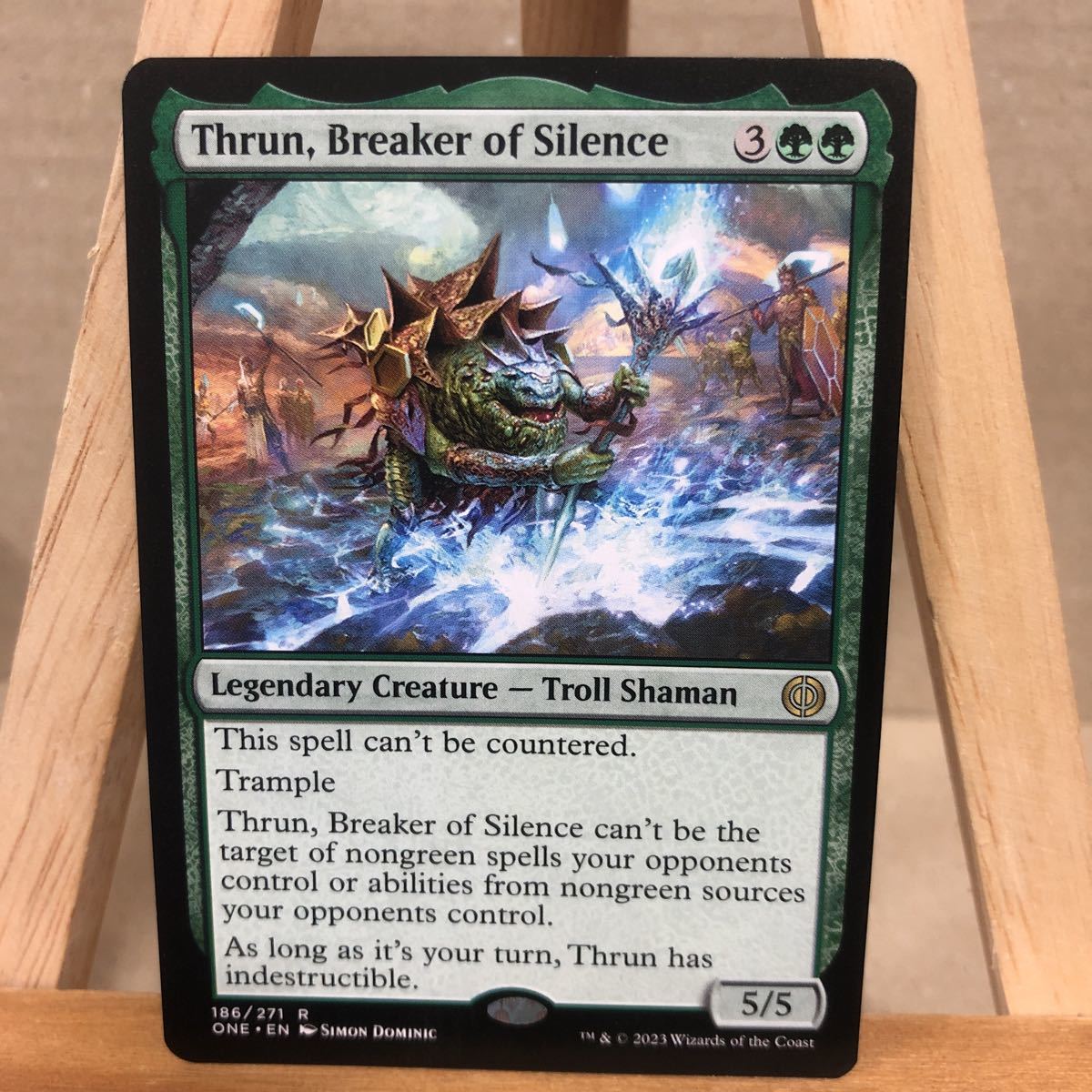 MTG《沈黙を破る者、スラーン/Thrun, Breaker of Silence》(186)[ONE]緑R 英語版 ファイレクシア：完全なる統一 マジックザギャザリング_画像1