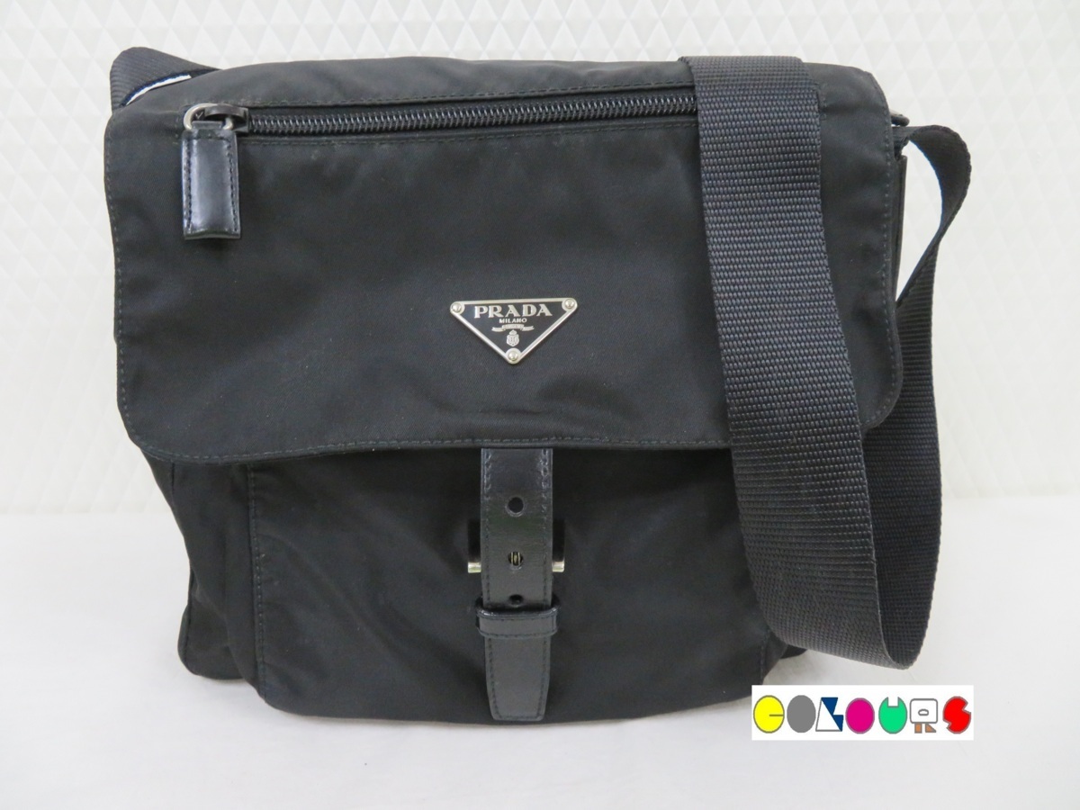 COLOURS〕 美品□BT8994□VELA SPORT□NERO(ブラック)□ななめがけ