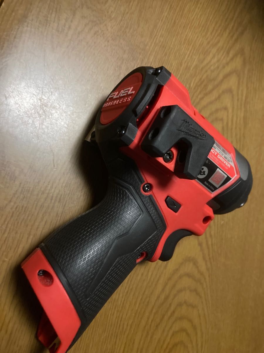 ミルウォーキーM12 FUEL インパクトドライバーM12 FID2-0X JP 充電器