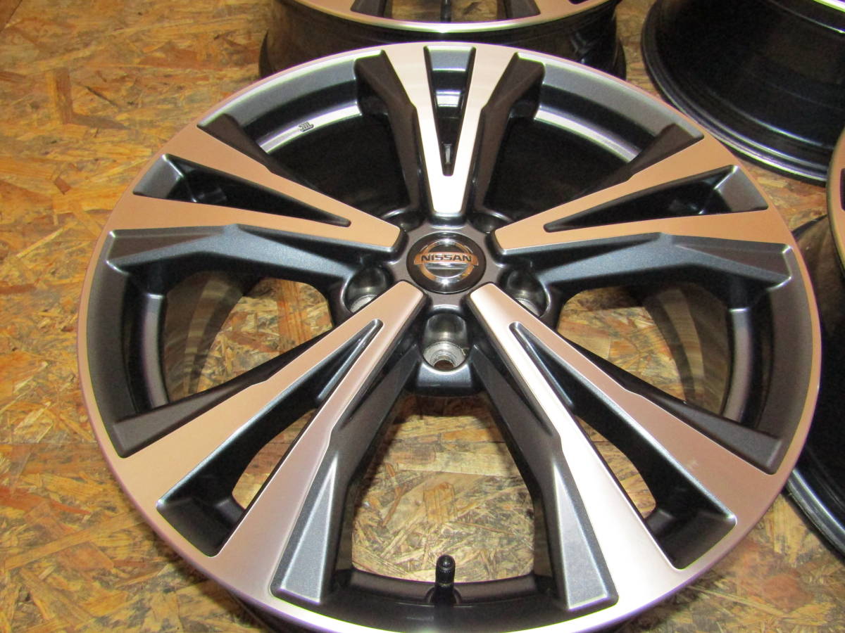 ☆T32 エクストレイル後期純正 ☆超美品・キレイ ☆日産 ☆18×7J(+45