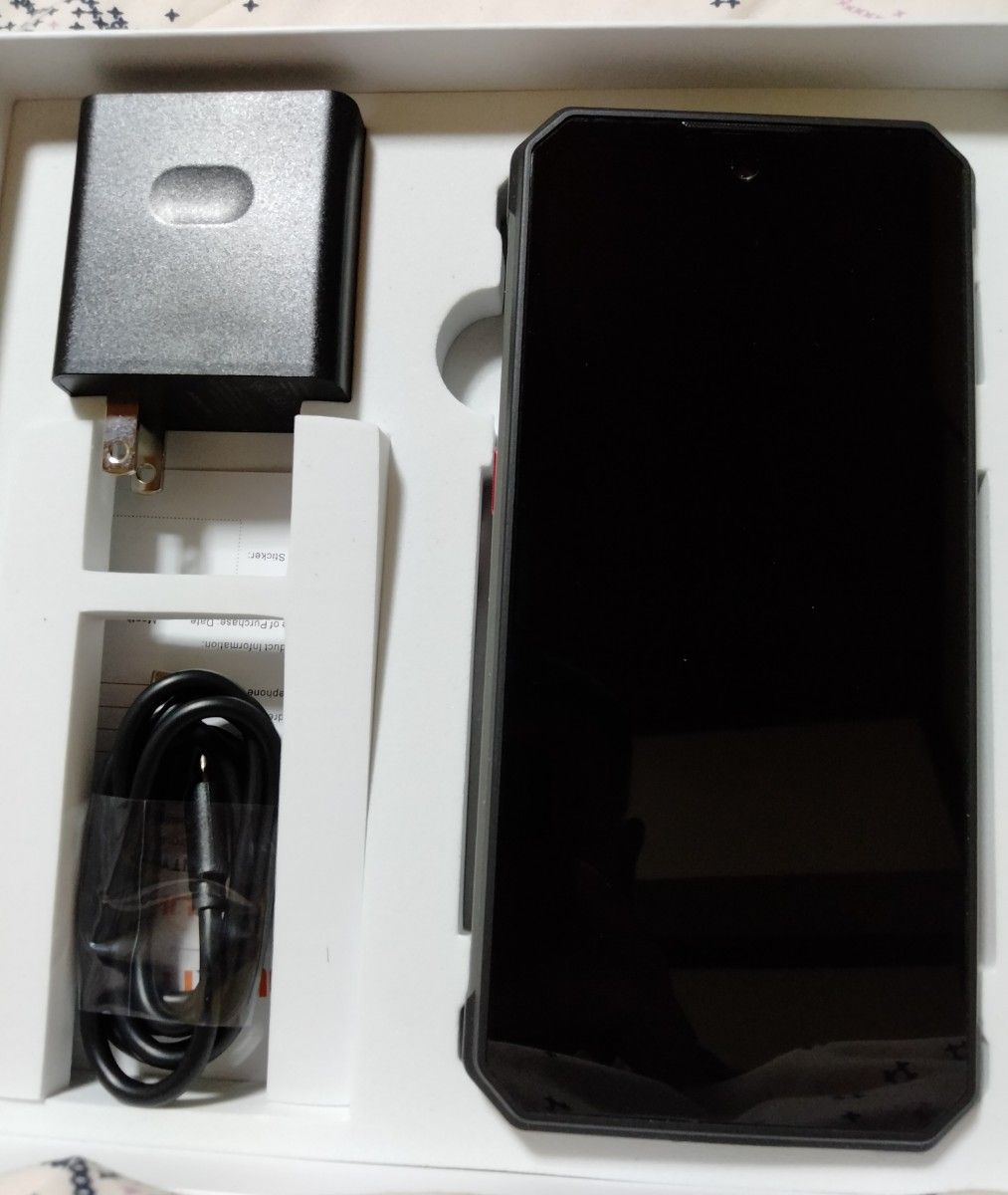 超美品OUKITEL WP21 SIMフリー 17GB RAM+256GB ROM 9800mAhバッテリ