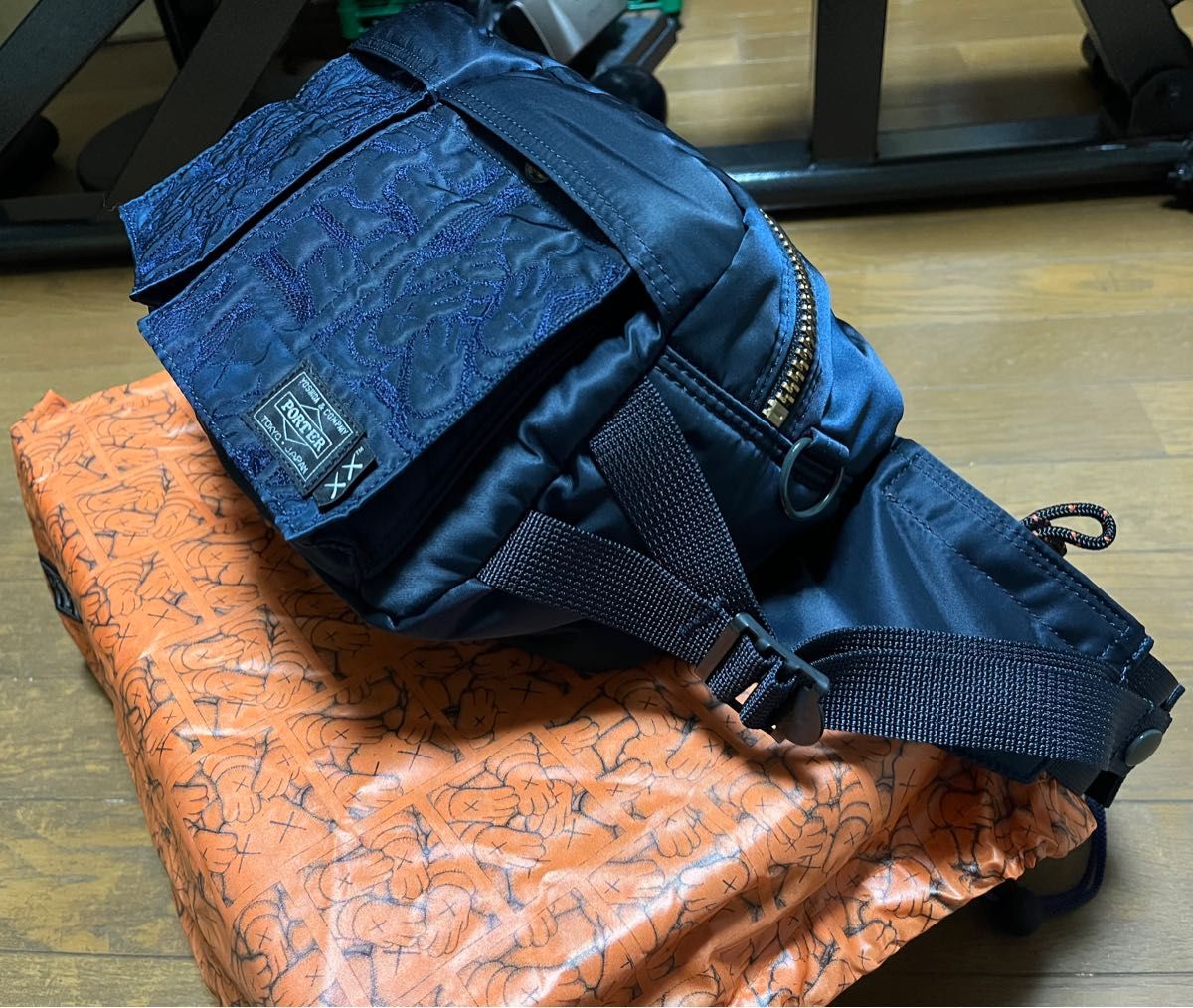 KAWS PORTER カウズ ポーター吉田カバン ウエストポーチ|Yahoo!フリマ
