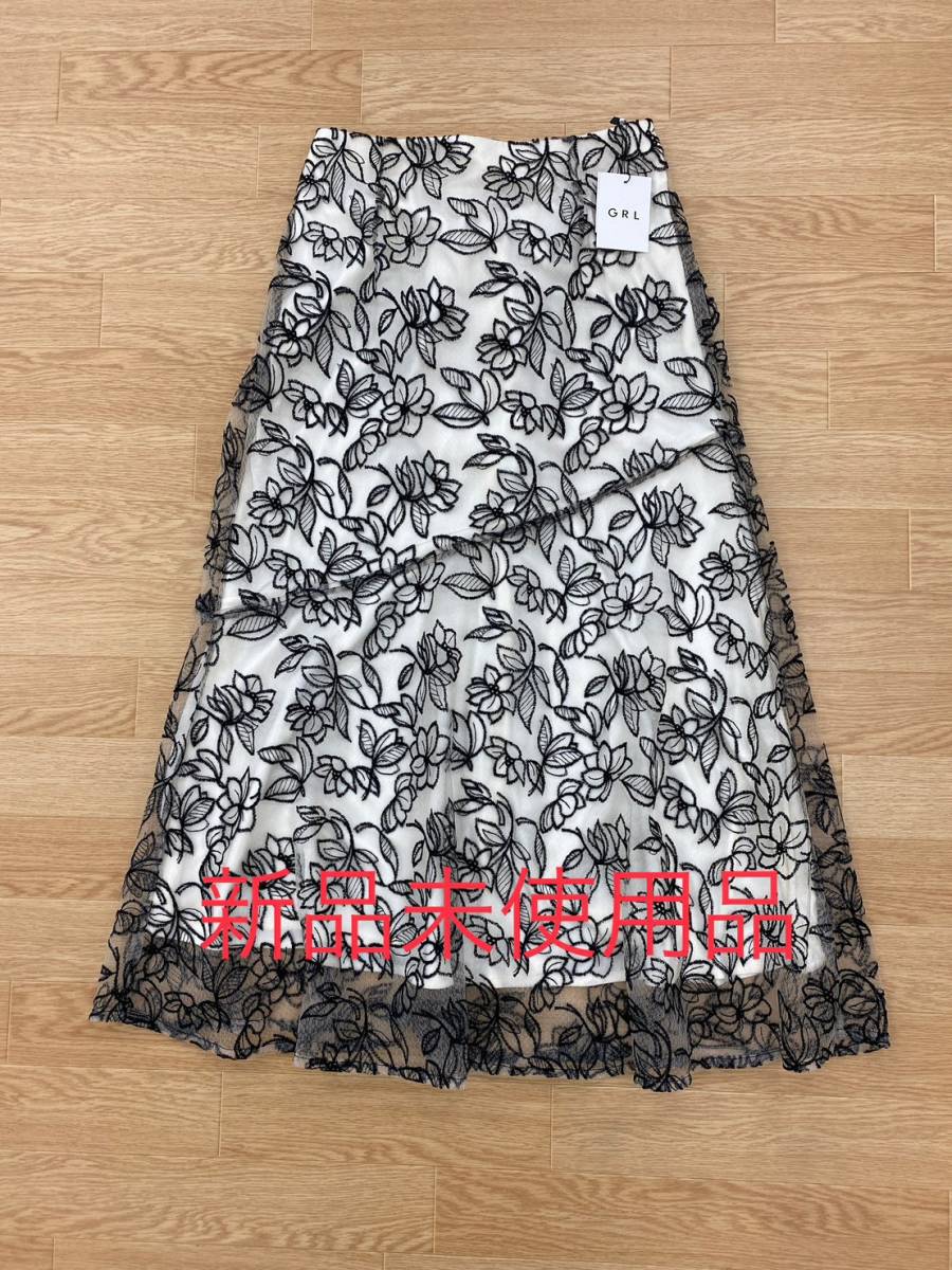 2604B GRL グレイル ロングギャザースカート Lサイズ 白×黒 花柄_画像1