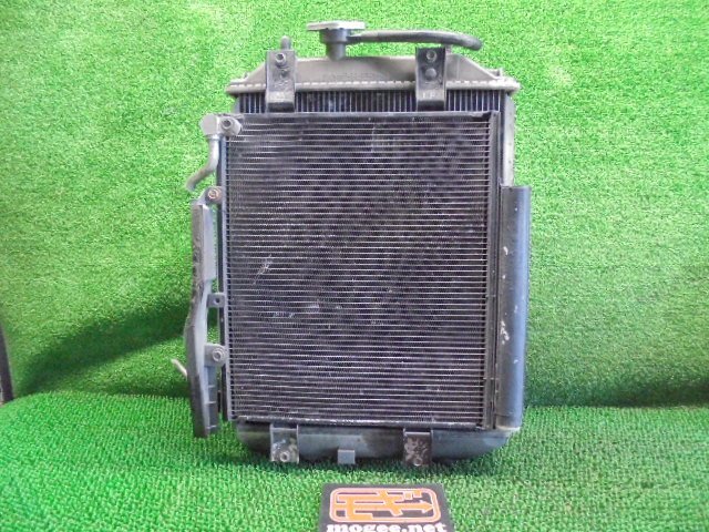 4EQ4518)) D6)) ダイハツ ムーヴ L150S ターボ 純正 ラジエーター+電動クーリングファン　422172-7981_画像1